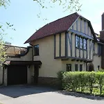 The Ambassador Bed & Breakfast 3*