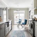 Exquisite Ensuite