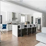 Exquisite Ensuite
