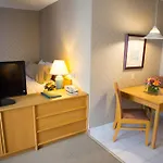 Cartier Place Suite Hotel