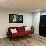 A Bright Specious 1 Bedroom Unit In The Basement