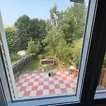 41 Kathleen Cr