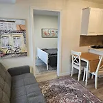 Jstlikehome - Old Ottawa Suite & Guesthouse