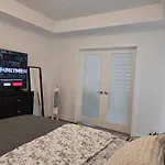 Good Fortune Residence, Homestay Ottawa