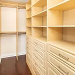 Cozy Modern 4Br Home With Sunny Patio