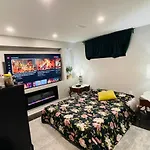 Have Fun With It Apartment *