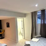 Luxury & Free Parking Bachelor