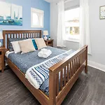 Pet-friendly - Near Chinatown & Little Italy Apartment Ottawa