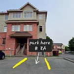 Cozy Modern Condo 15 Mins From Dt With Free Parking