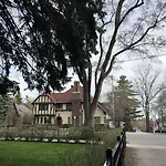 The Ambassador Bed & Breakfast Ottawa
