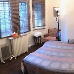 The Ambassador Bed & Breakfast 3*
