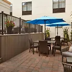 Courtyard By Marriott Ottawa Downtown