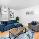 Urban 3br Getaway Walk To Byward Market- Uottawa Apartment