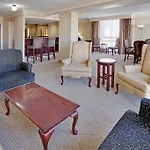 Holiday Inn & Suites Ottawa-Downtown
