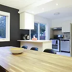 Jstlikehome - Getaway Holiday home *