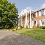 Windsong Manor