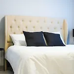 Cozy Two Bedroom Home-Free Parking