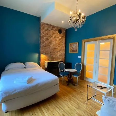 Bed & Breakfast Gold Door