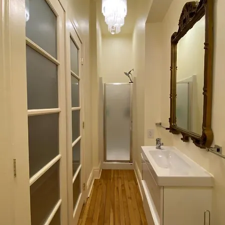 Bed & Breakfast Gold Door Ottawa