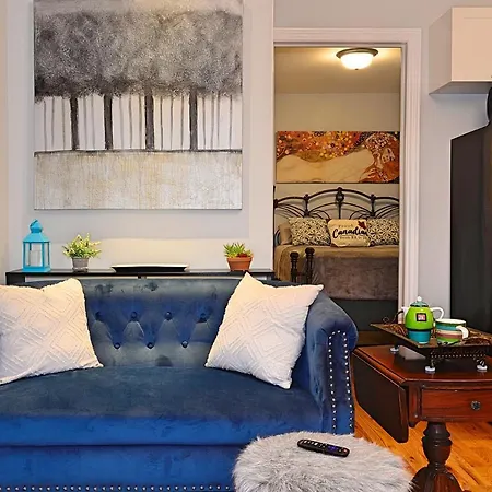 Downtown Executive Retreat With Private Balcony Near Bank Street - Sleep Max 2