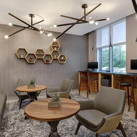 Hyatt Place West Hotel 3*