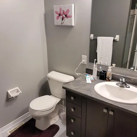 Mannys Place Homestay Ottawa