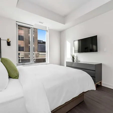 Hotel Restays