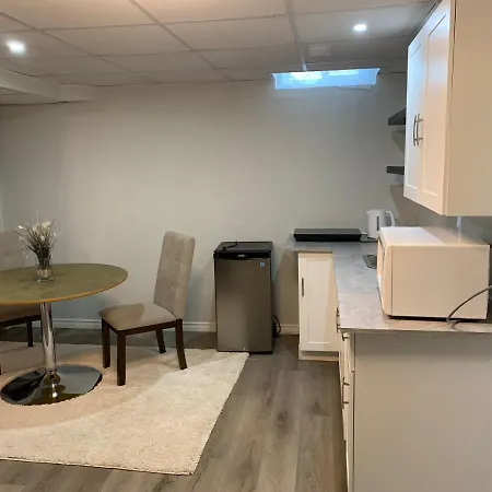 Homestay A Bright Specious 1 Bedroom Unit In The Basement Ottawa