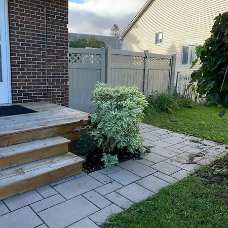 Homestay A Bright Specious 1 Bedroom Unit In The Basement