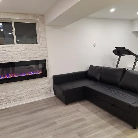 Apartment Independent Basement