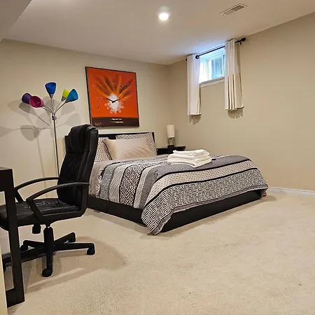 Homestay Mannys Place Ottawa