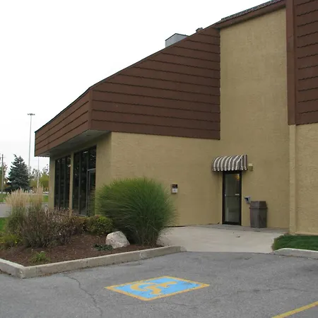 Travelodge By Wyndham East