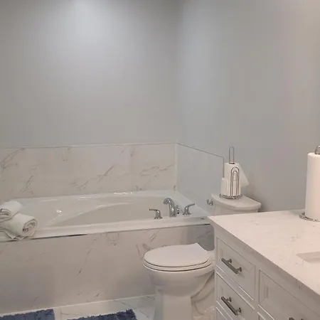 Private Homestay In Kanata South * Ottawa