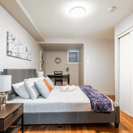 Apartment Work-friendly 2br - Near Downtown *