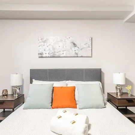 Work-friendly 2br - Near Downtown