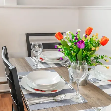 Work-friendly 2br - Near Downtown Apartment Ottawa
