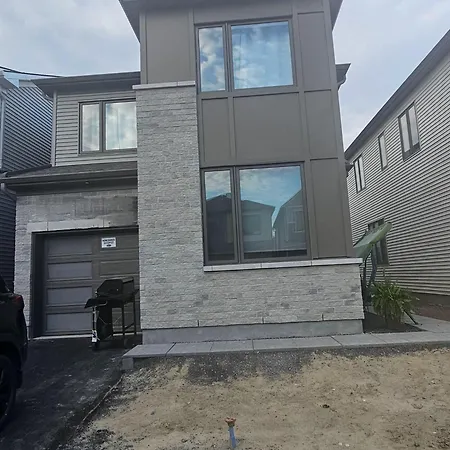 Homestay Barrhaven Half Moon Bay Ottawa