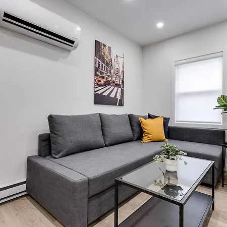 Modern Comfort - Small Studio - Downtown Apartment Ottawa