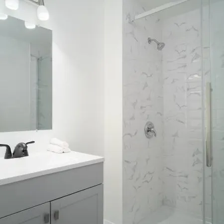 Apartment Beautiful 4 Bedroom