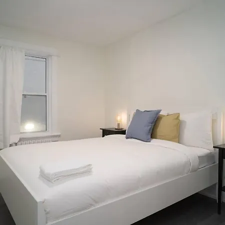 Beautiful 4 Bedroom Apartment *