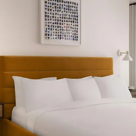 Sonder By Marriott Bonvoy Rideau Downtown Aparthotel 4*