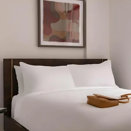 Sonder By Marriott Bonvoy Rideau Downtown Aparthotel 4*