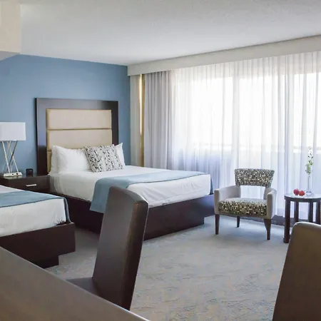 Hotel Embassy &