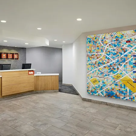 Towneplace By Marriott Kanata Hotel