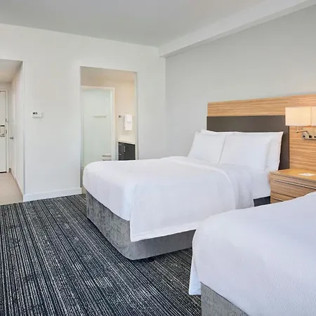 Towneplace By Marriott Kanata Hotel