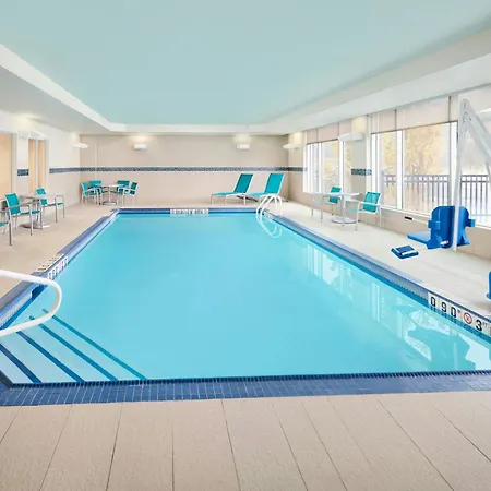 Towneplace By Marriott Kanata Hotel 3*