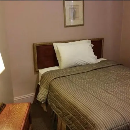 Bed & Breakfast A Voyageur's 3*