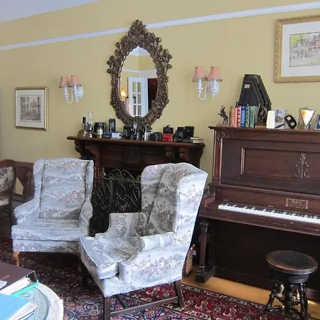 Mcgee's Bed & Breakfast