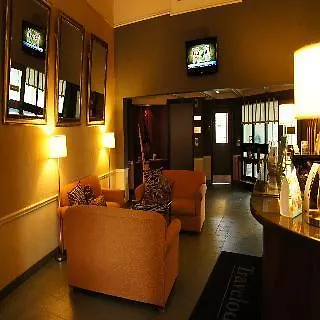 Travelodge By Wyndham East Hotel Ottawa