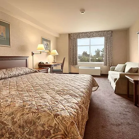 Hotel Days By Wyndham Airport Ottawa